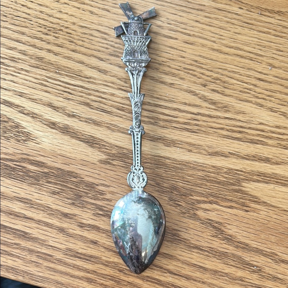 Dutch Windmill Spoon - Picture 3 of 5